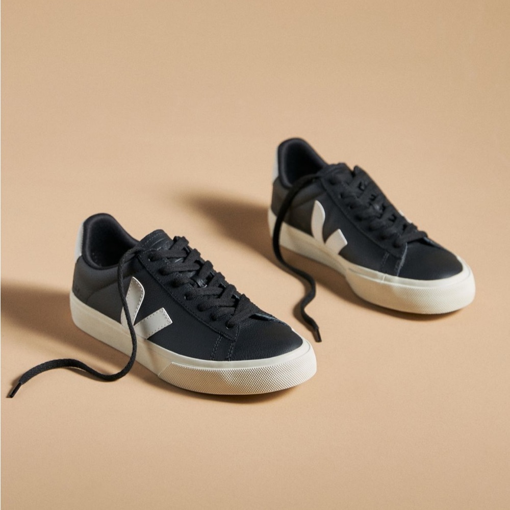 Veja Campos Leather Sneaker